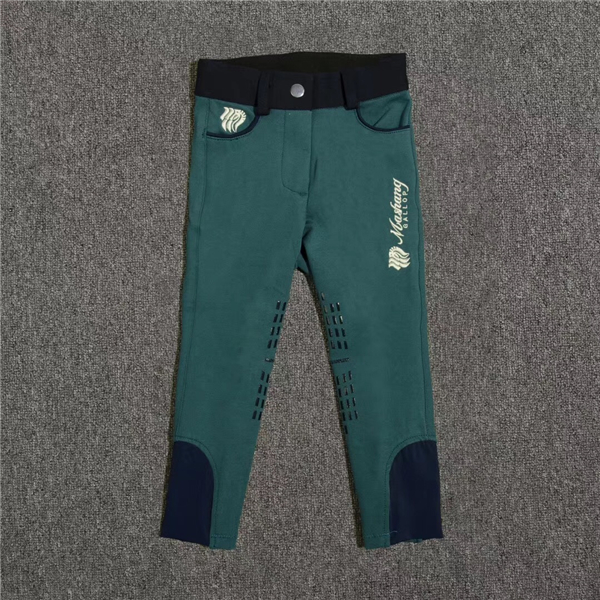 儿童针织马裤，硅胶防滑，针织面料比较柔软，小朋友皮肤比较嫩，保护性会更好，尺寸是100-170，尺码齐全。    图片来源：玛尚马具