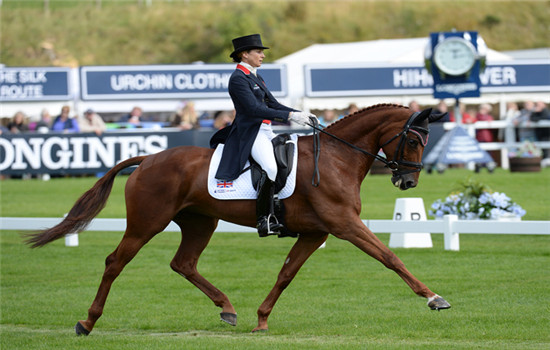 图 5 Sarah Bullimore rides Lilly Corinne 第7r.jpg