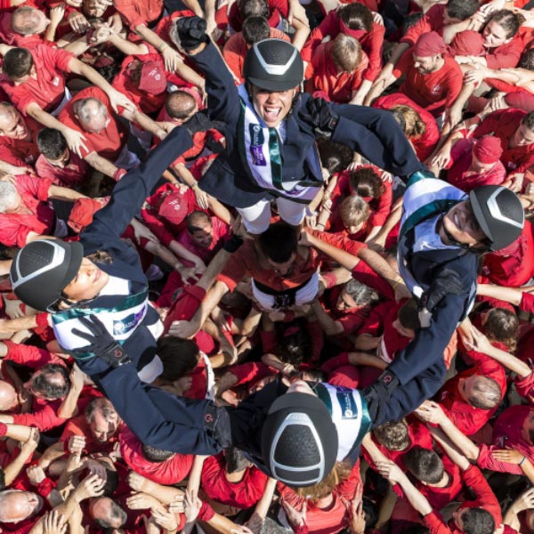 22Castellers_July15_S4_Papa003_NoBlur3a_Square.jpg