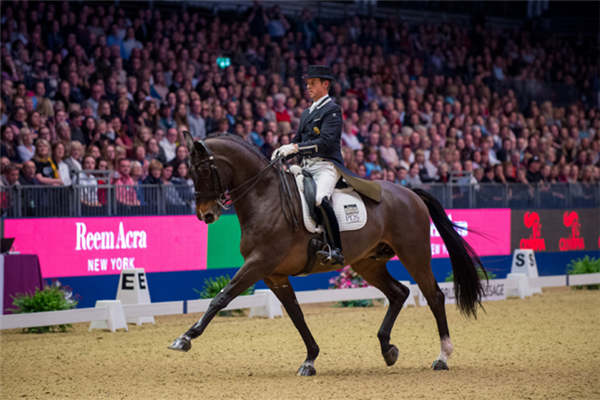 Carl Hester (GBR) & Tip Tuck Lws.png